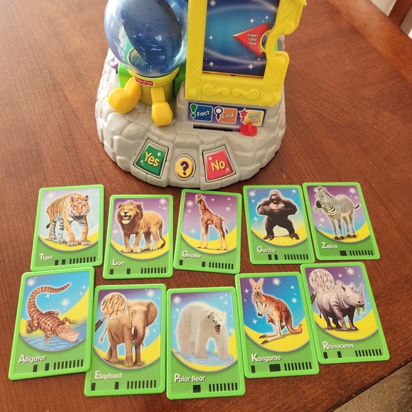 Interactive Learning Dog Toy with Cards - Picture 3 of 7